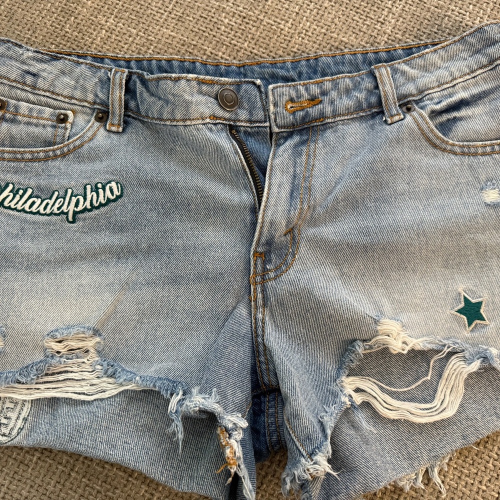 NFL Philadelphia EAGLES Distressed Jean Shorts